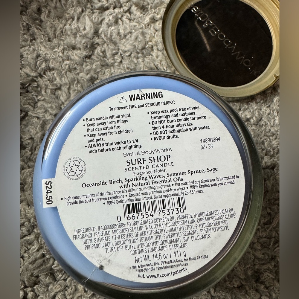 Bath & body works Surf Shop 3 wick candle - Picture 3 of 3